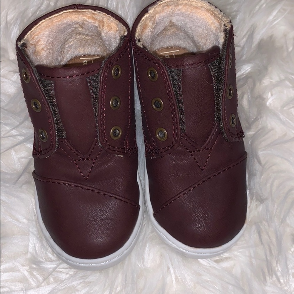 Toms Paseo Mid size 6